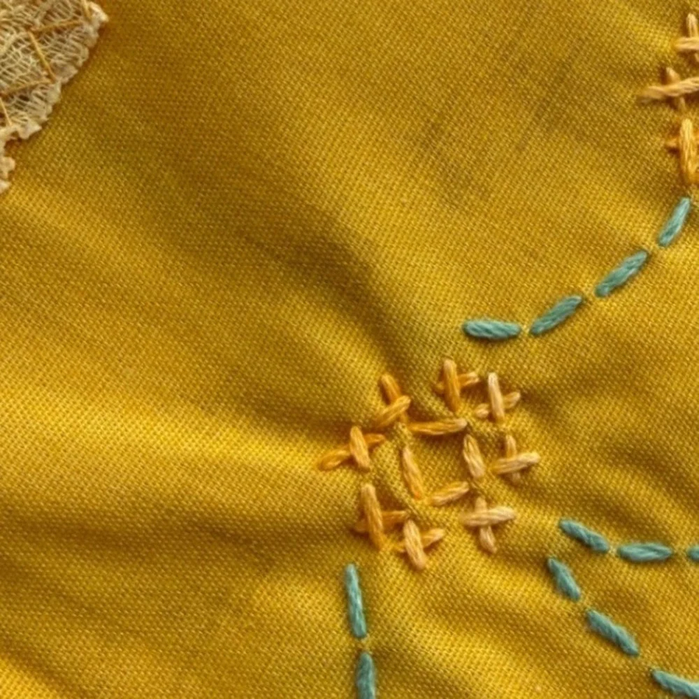 Vintage Yellow Embroidered Lace Trim Table Runner Floral Decor Oval 30 Inch